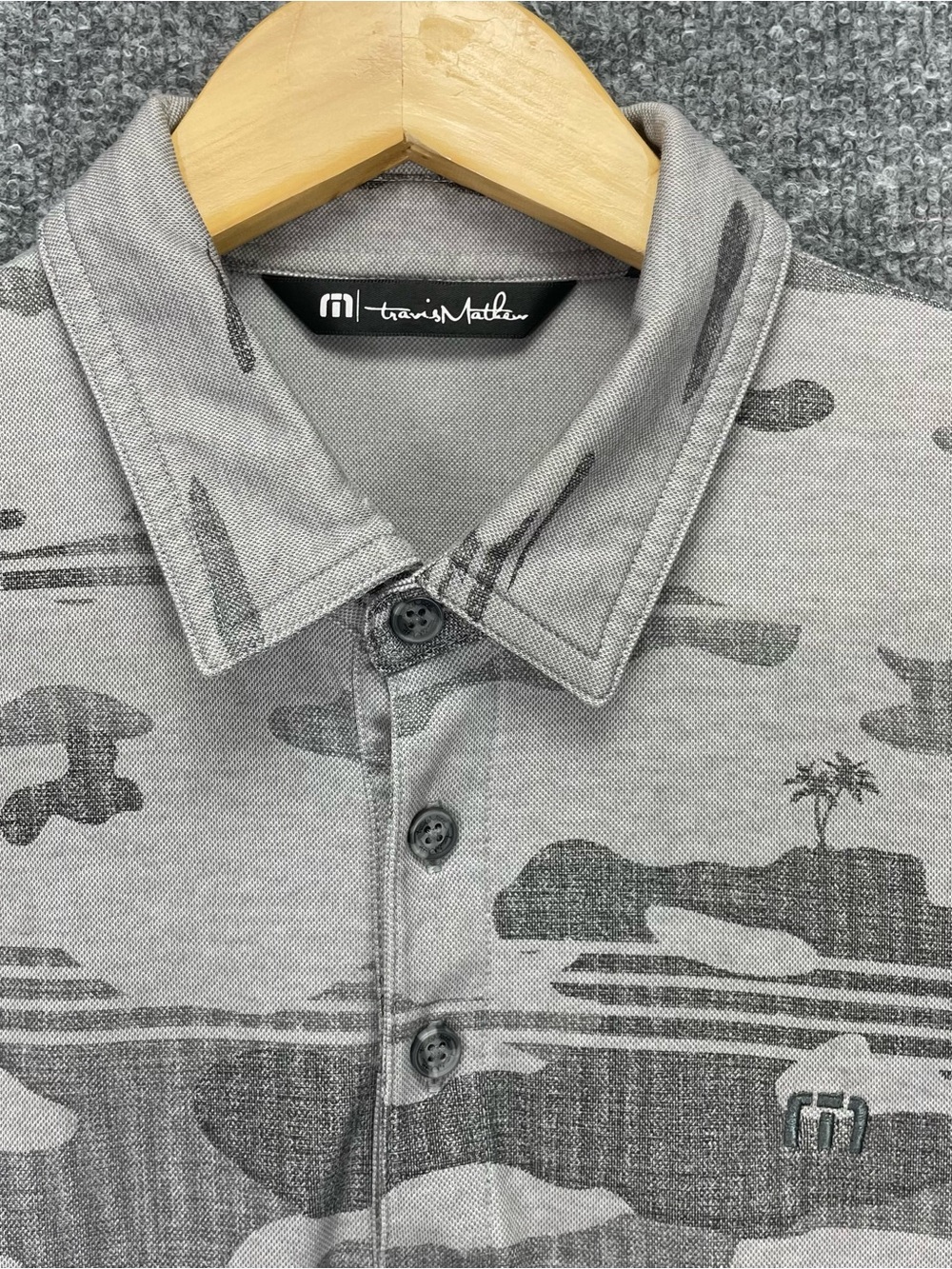 Travis Mathew Polo Shirt Mens M Gray Camo Palm Performance Granite Bay Golf Club